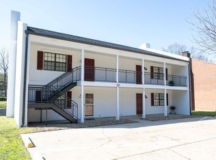 101 Hartness St #B, Starkville, MS 39759