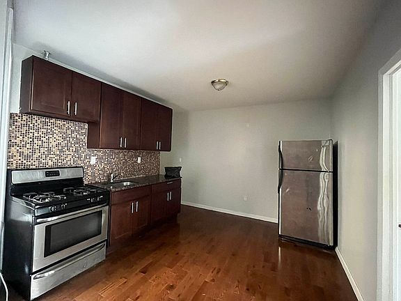 2nd image of 571 W 159th St APT 5