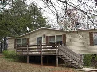 529 Green Willow Dr, Inman, SC 29349