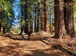 5601 Kings Valley Rd, Crescent City, CA 95531