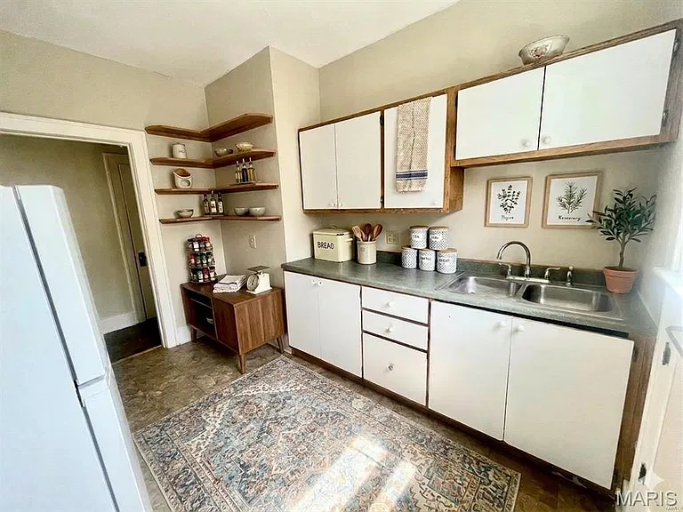 2406 Edison Ave — Photo 21