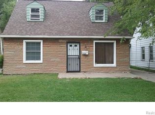 17661 Lincoln Ave, Eastpointe, MI 48021