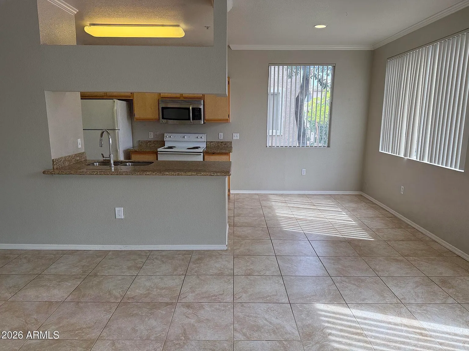 1 bed, 1.0 bath, 895 sqft, $1,150 — Photo 3
