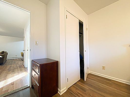 3rd image of 283 Nassau Ave #1