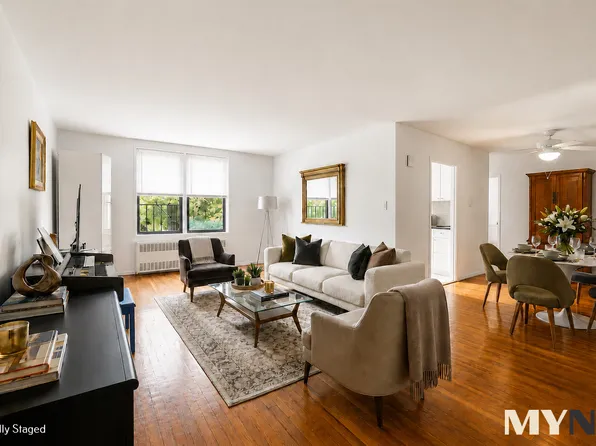 488 Ocean Parkway image 1 of 13