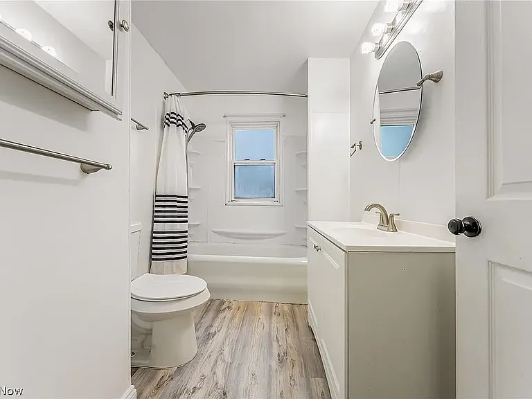 20180 Hillcrest Dr — Photo 14