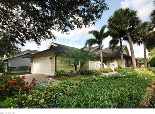 24 Golf Cottage Dr, Naples, FL 34105