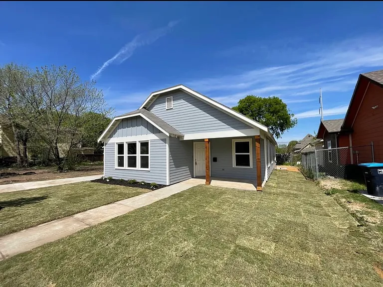 1019 E Hattie St — Photo 2