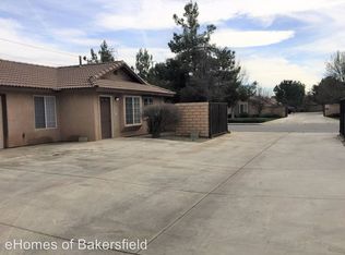 8118 Whitewater Dr APT 4, Bakersfield, CA 93312