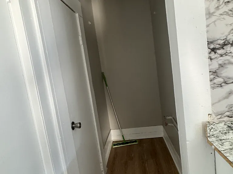 59 King St #2 — Photo 3