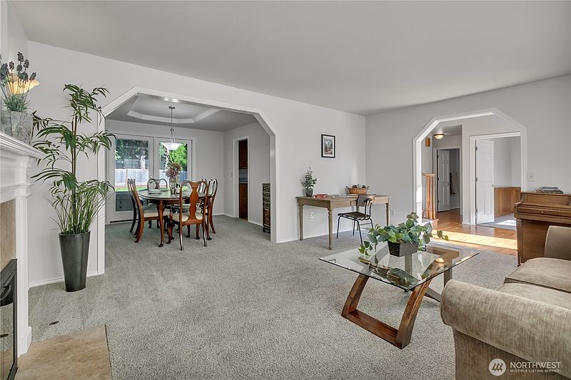 4th image of 16506 88th Avenue Ct E
