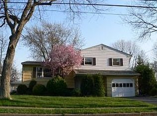 105 Christie St, Edison, NJ 08820