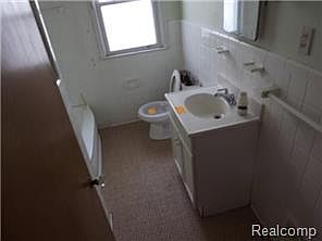 2nd image of 15695 Nicolai Ave