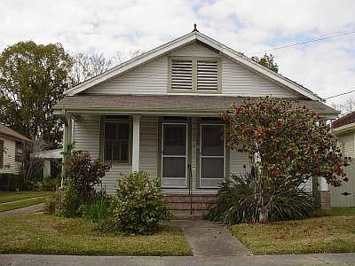1st image of 15 Metairie Ct