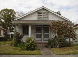 15 Metairie Ct, Metairie, LA 70001