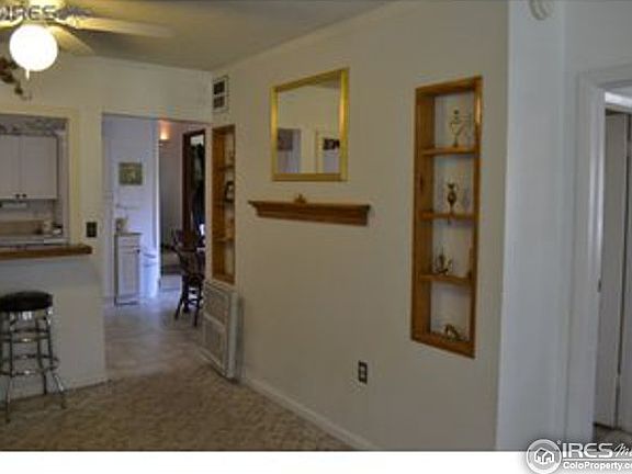 3rd image of 610 Elm St
