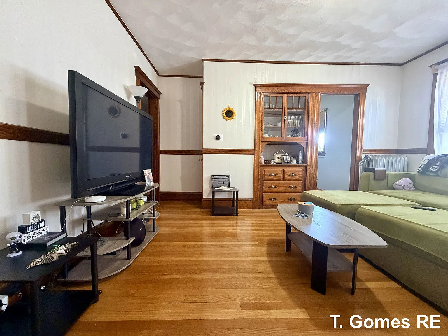 4 bed, 1300 sqft, $975 — Photo 1