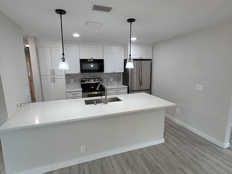 3968 Packard Dr — Photo 6