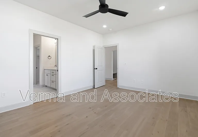 1240 Mammoth St — Photo 6
