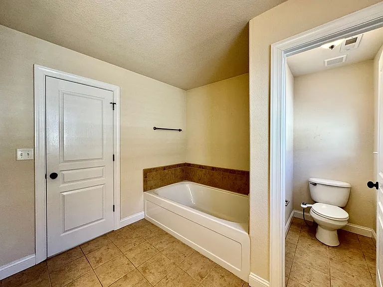 1532 Drumheller Dr — Photo 32
