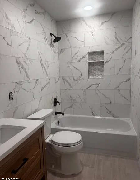 81-83 Hawthorne Ave #1 — Photo 8