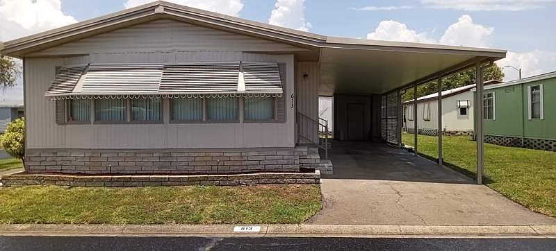 1st image of 5200 28th St N #613