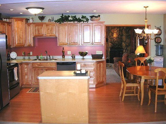 4th image of 4359 Sky Lane Dr