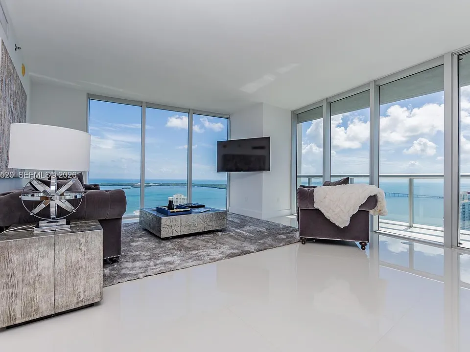 495 Brickell Ave #4901
