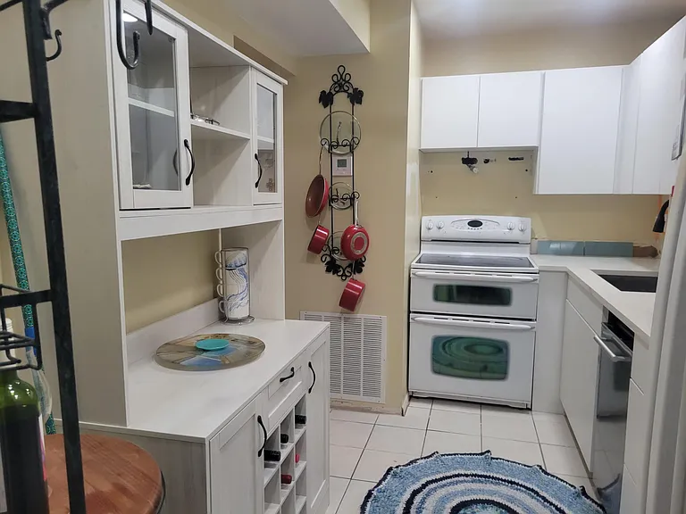 356 Lake Dora Dr — Photo 8
