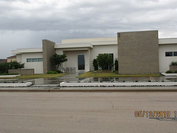 3rd image of 19 Mission Santiago Dr