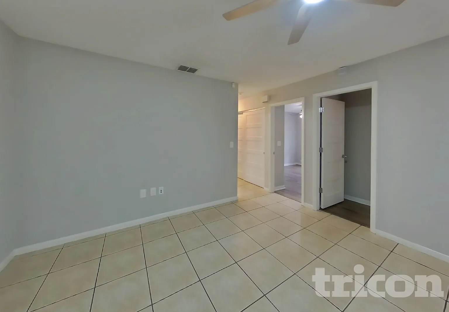 4336 20Th Street N St Petersburg FL — Photo 2