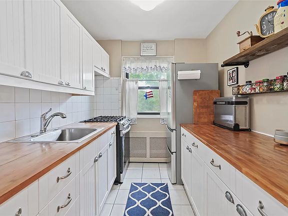 4th image of 153-06 Crossbay Blvd #45