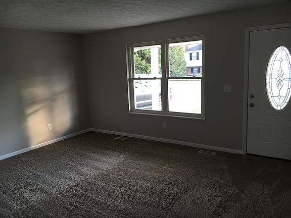 3rd image of 5582 Ponderosa Dr