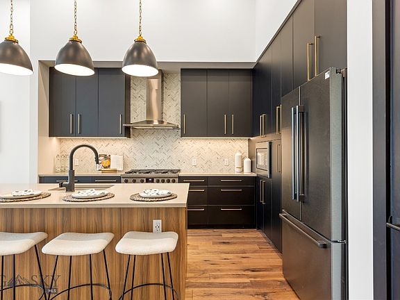 2nd image of 315 N Tracy Ave #106