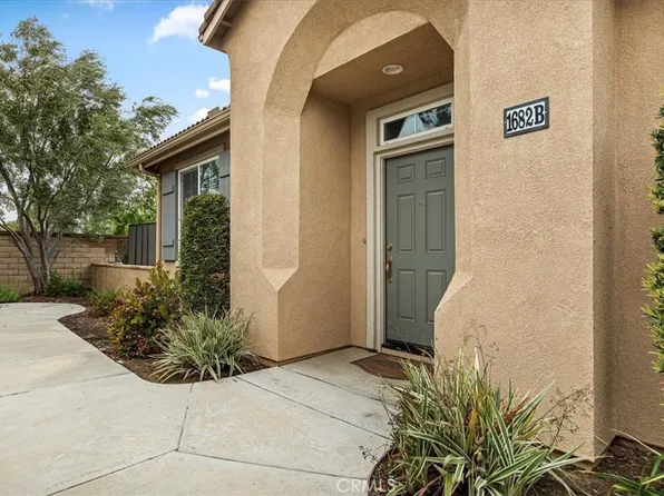 1682 Beaver Crk #B, Beaumont, CA 92223