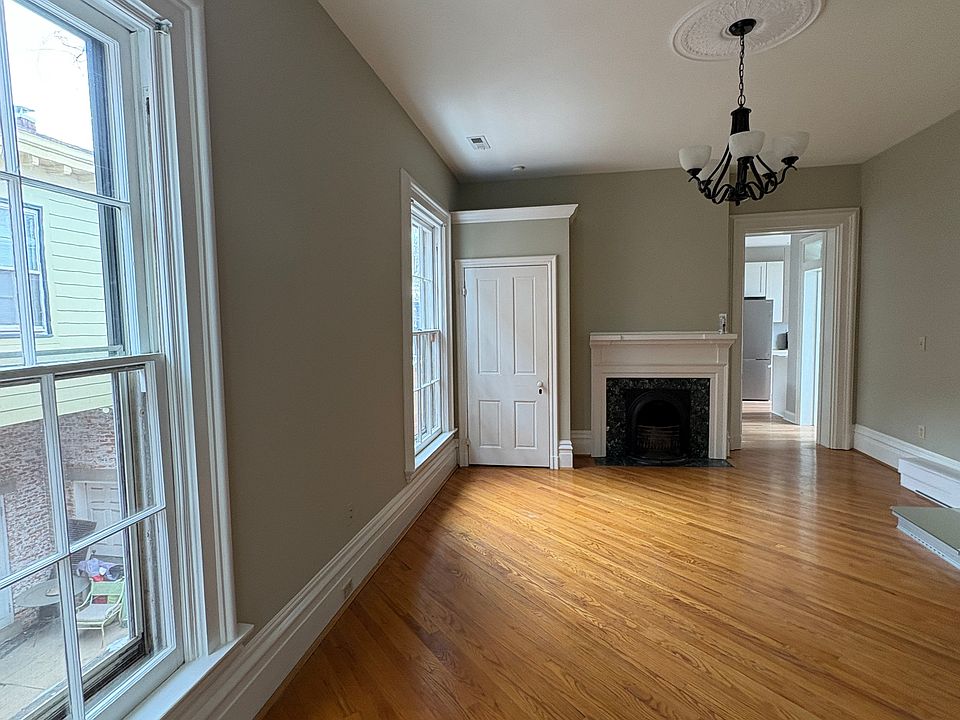 1st image of 630 Sanford St #3