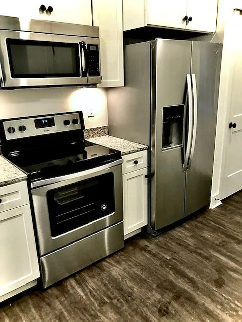 4 bed, 2.5 bath, 1472 sqft, $1,550 — Photo 3