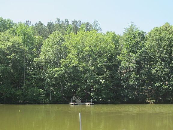 2nd image of 189 Bay Shore Loop