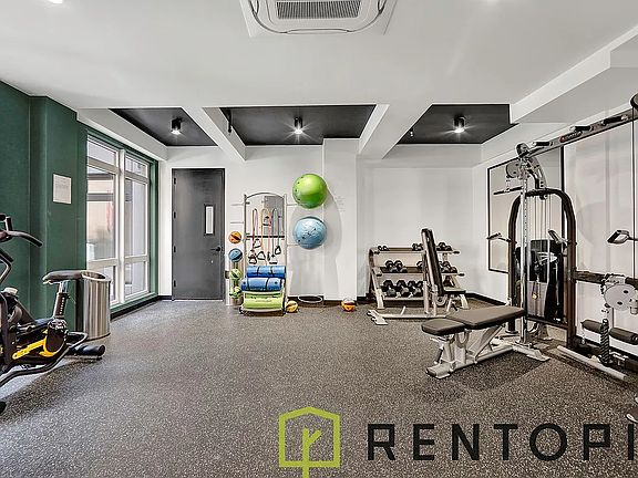 4th image of 2175 Bergen St #4D