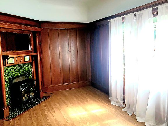 dining room or optional bedroom