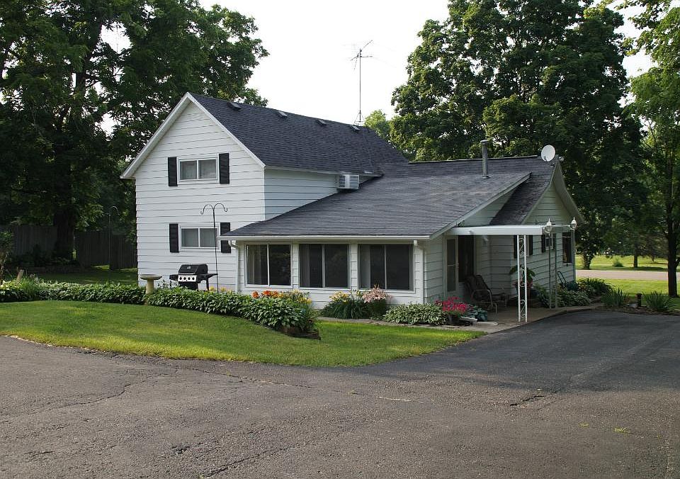 1st image of W8149 County Road K