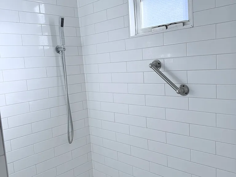 1416 Pine Grove Ave — Photo 15