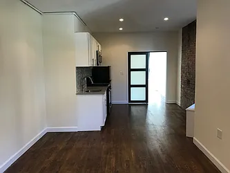 Rented by Salon Realty Corp