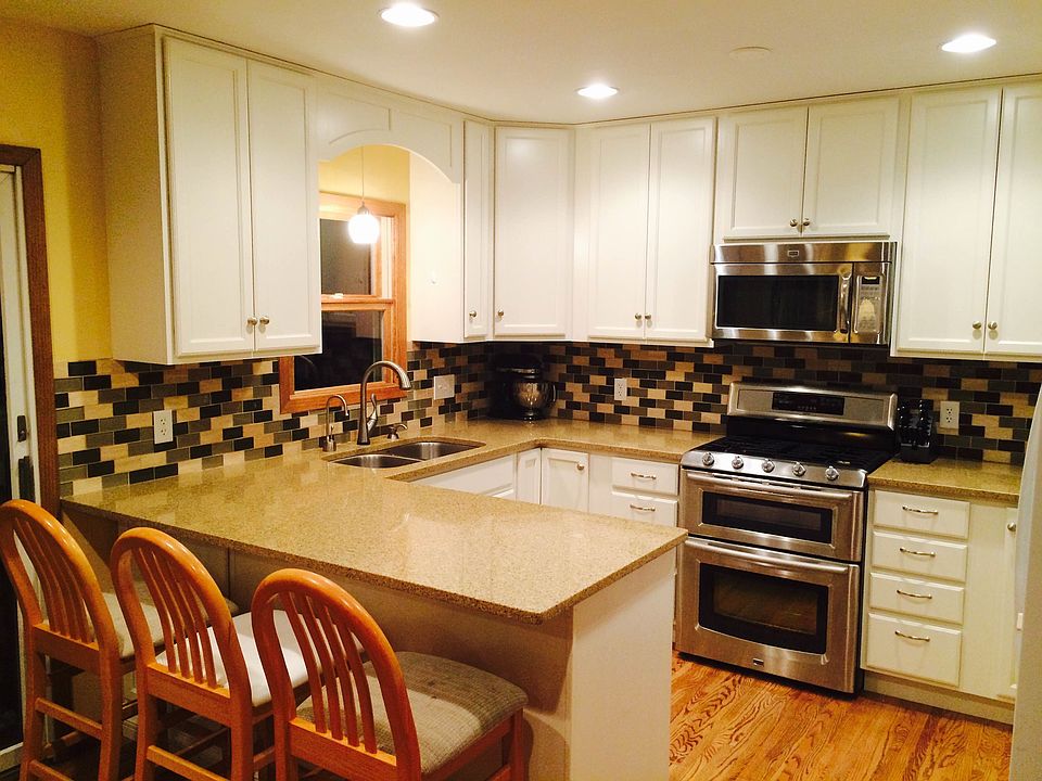 1st image of 1246 Shryer Ave E