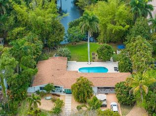 2461 11th St N, Naples, FL 34103