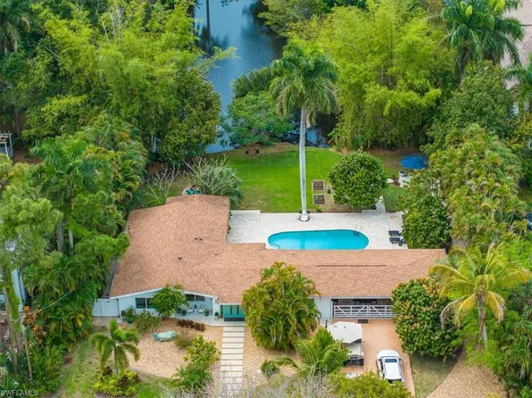 2461 11th ST N, NAPLES, FL 34103