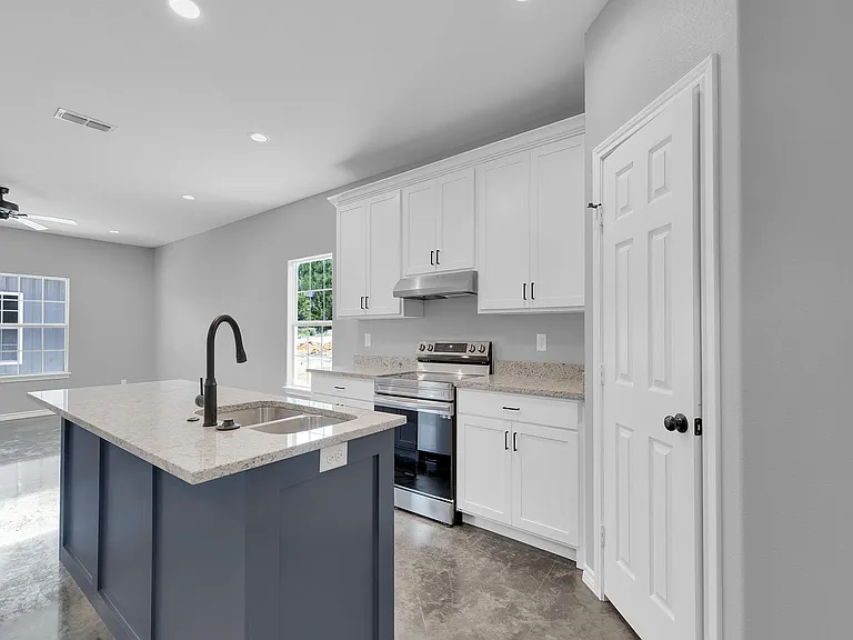 5952 Jefferson Ave — Photo 5