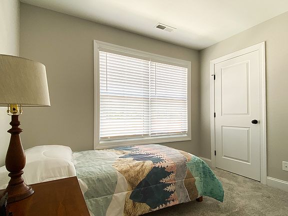 5th image of 1031 Ridgestone Ct #1