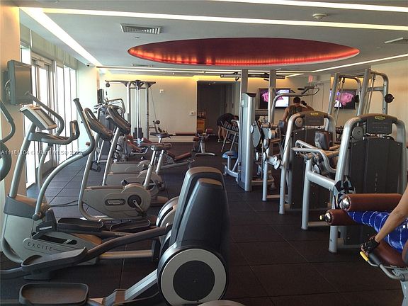 2nd image of 500 Brickell Ave APT 1704