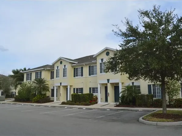 215 Cape Harbour Loop Unit 106, Bradenton, FL 34212